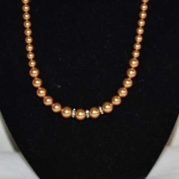 Rare Find Vintage 1950's Single Strand Gold Faux Pearls/ Rhinestone Y2K Necklace - Picture 1 of 3